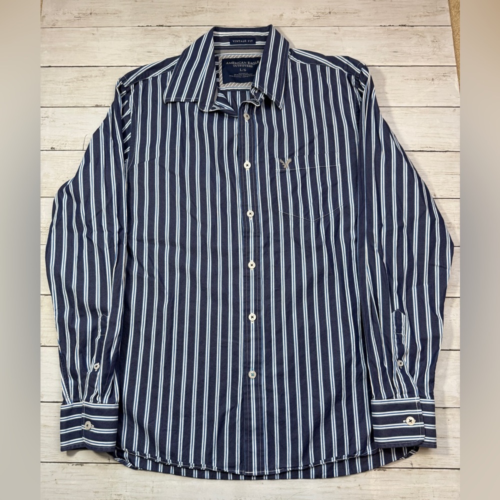 American Eagle Vintage Fit Button Down Shirt Mens L Blue Striped Cotton